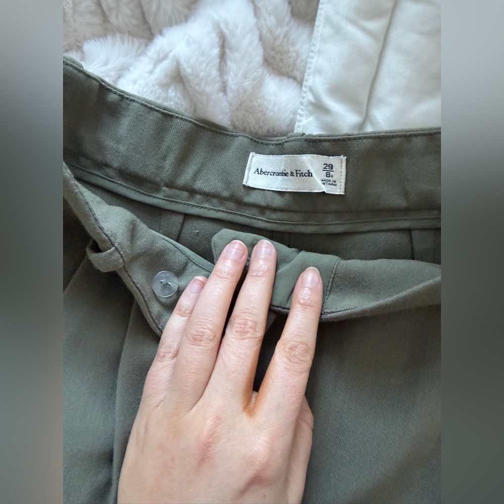 Abercrombie & Fitch Olive Utility Pants